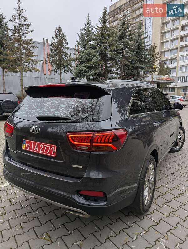 Внедорожник / Кроссовер Kia Sorento 2017 в Тернополе