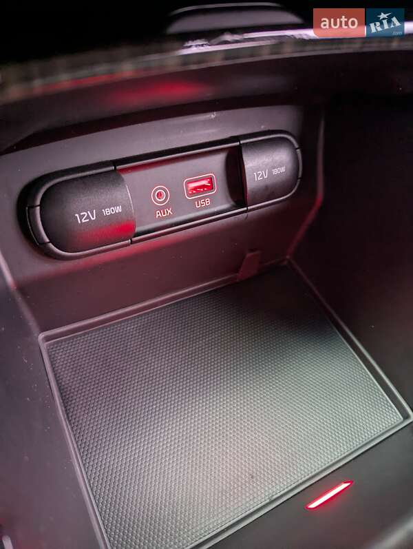 Внедорожник / Кроссовер Kia Sorento 2017 в Тернополе