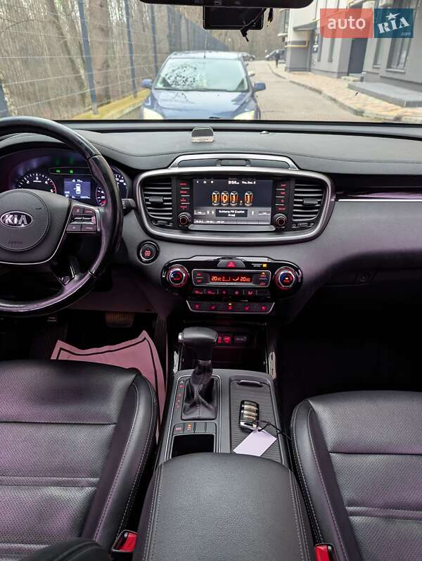 Внедорожник / Кроссовер Kia Sorento 2017 в Тернополе