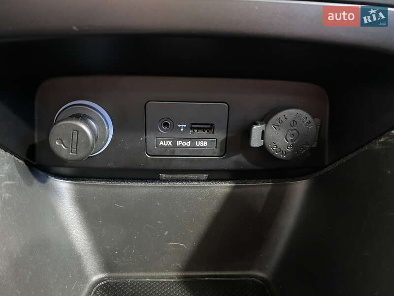 Позашляховик / Кросовер Kia Sorento 2012 в Львові фото 24 Позашляховик / Кросовер Kia Sorento 2012 в Львові