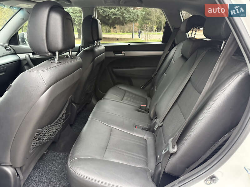 Внедорожник / Кроссовер Kia Sorento 2015 в Ровно фото 41 Внедорожник / Кроссовер Kia Sorento 2015 в Ровно