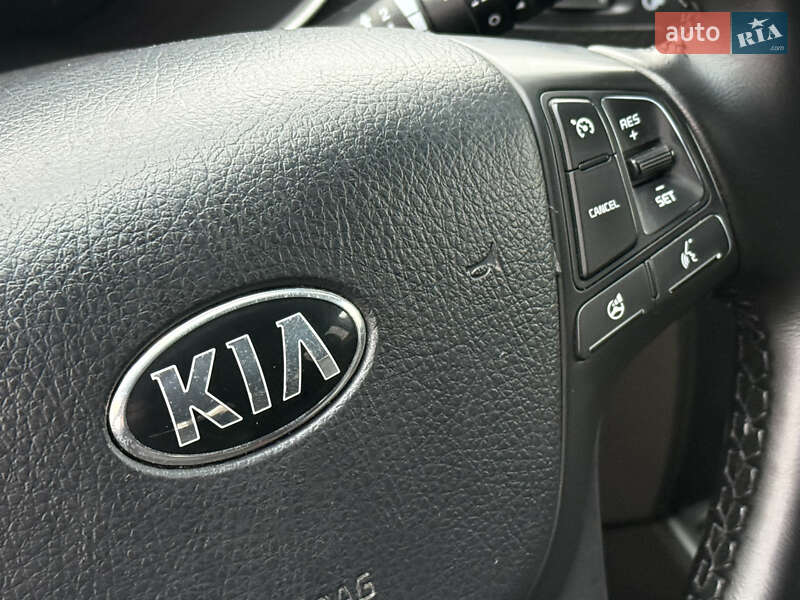 Внедорожник / Кроссовер Kia Sorento 2015 в Ровно фото 68 Внедорожник / Кроссовер Kia Sorento 2015 в Ровно