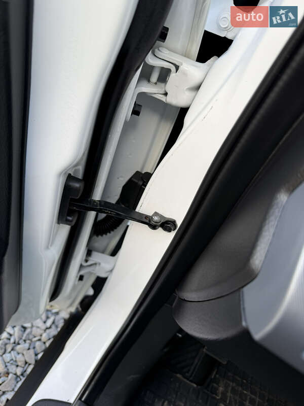 Внедорожник / Кроссовер Kia Sorento 2013 в Дубно фото 19 Внедорожник / Кроссовер Kia Sorento 2013 в Дубно