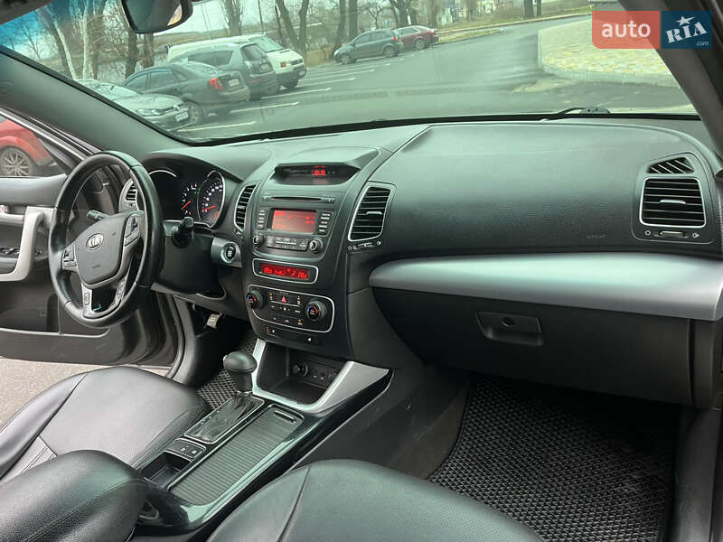 Позашляховик / Кросовер Kia Sorento 2013 в Чернігові