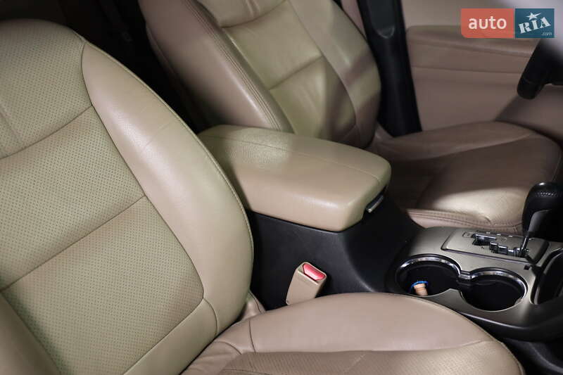 Позашляховик / Кросовер Kia Sorento 2012 в Луцьку