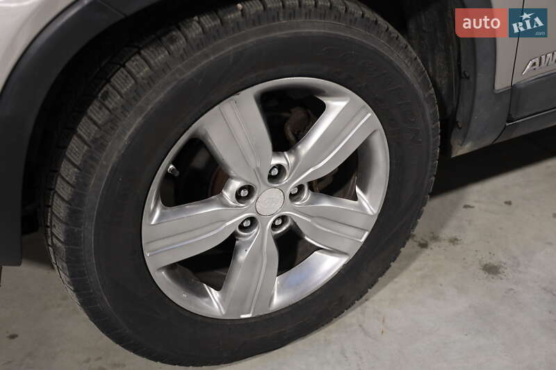 Позашляховик / Кросовер Kia Sorento 2012 в Луцьку