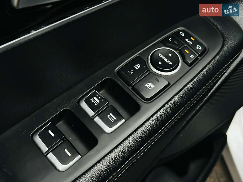 Позашляховик / Кросовер Kia Sorento 2015 в Харкові фото 26 Позашляховик / Кросовер Kia Sorento 2015 в Харкові