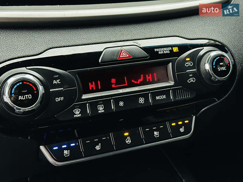 Позашляховик / Кросовер Kia Sorento 2015 в Харкові фото 32 Позашляховик / Кросовер Kia Sorento 2015 в Харкові