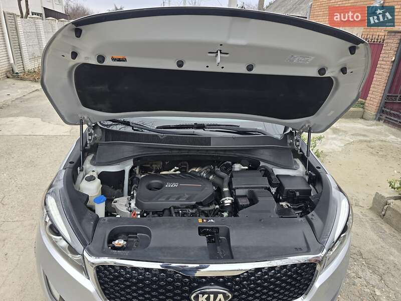 Внедорожник / Кроссовер Kia Sorento 2015 в Запорожье