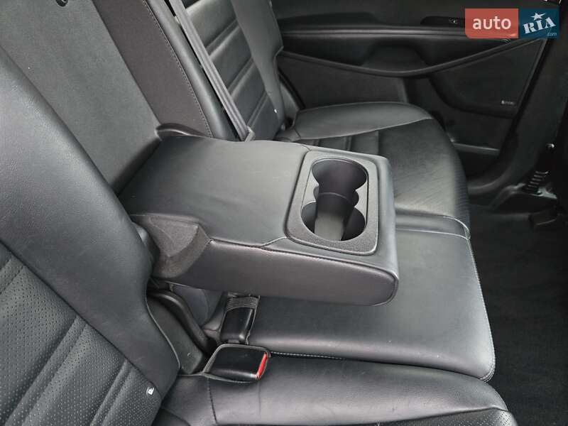 Внедорожник / Кроссовер Kia Sorento 2015 в Запорожье