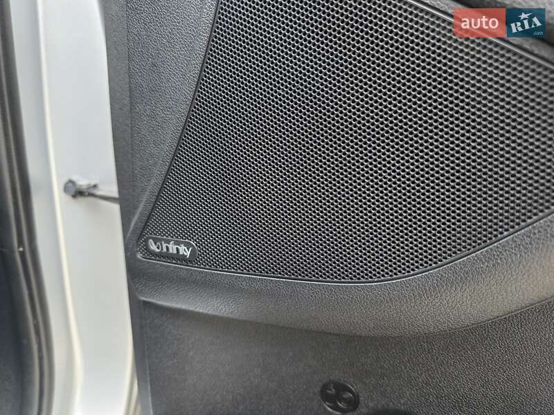 Внедорожник / Кроссовер Kia Sorento 2015 в Запорожье