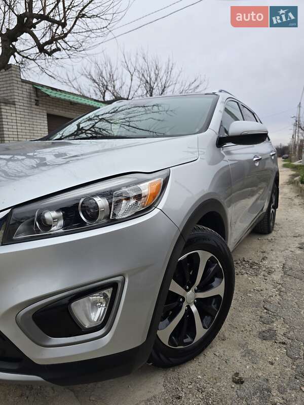 Внедорожник / Кроссовер Kia Sorento 2015 в Запорожье