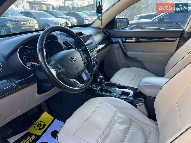 Позашляховик / Кросовер Kia Sorento 2014 в Івано-Франківську