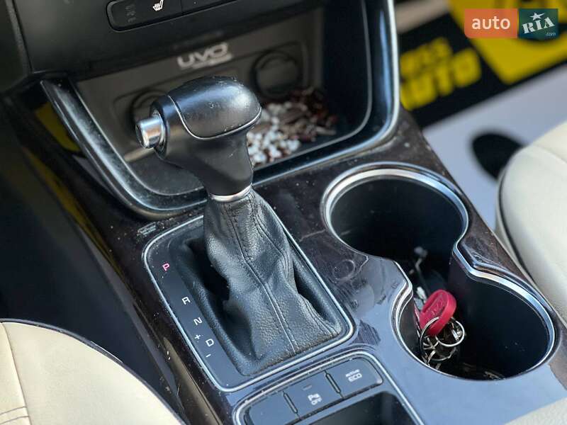 Позашляховик / Кросовер Kia Sorento 2014 в Івано-Франківську