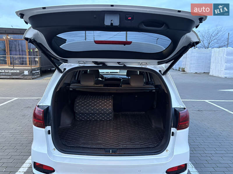 Внедорожник / Кроссовер Kia Sorento 2018 в Киеве фото 9 Внедорожник / Кроссовер Kia Sorento 2018 в Киеве