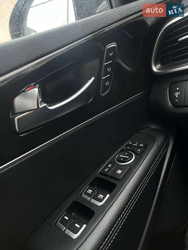 Позашляховик / Кросовер Kia Sorento 2016 в Тернополі