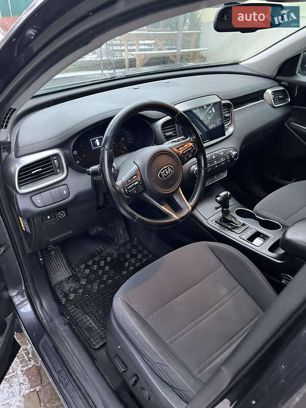 Позашляховик / Кросовер Kia Sorento 2016 в Львові