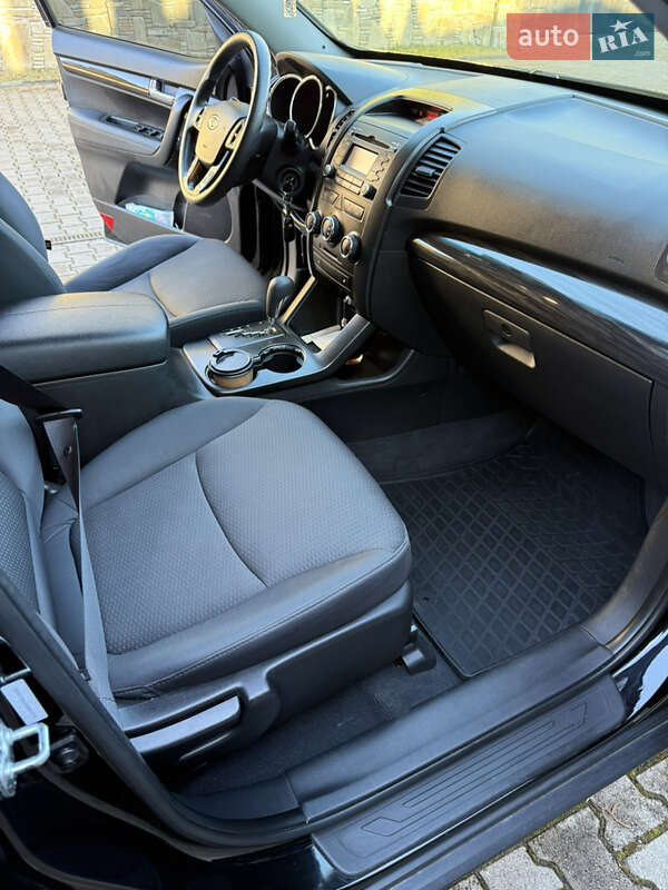 Позашляховик / Кросовер Kia Sorento 2011 в Надвірній