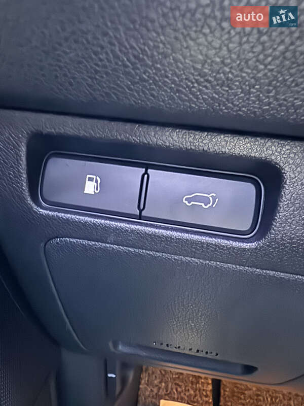 Позашляховик / Кросовер Kia Sorento 2016 в Луцьку