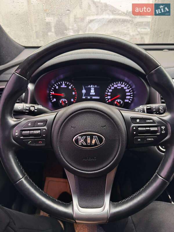 Позашляховик / Кросовер Kia Sorento 2016 в Луцьку