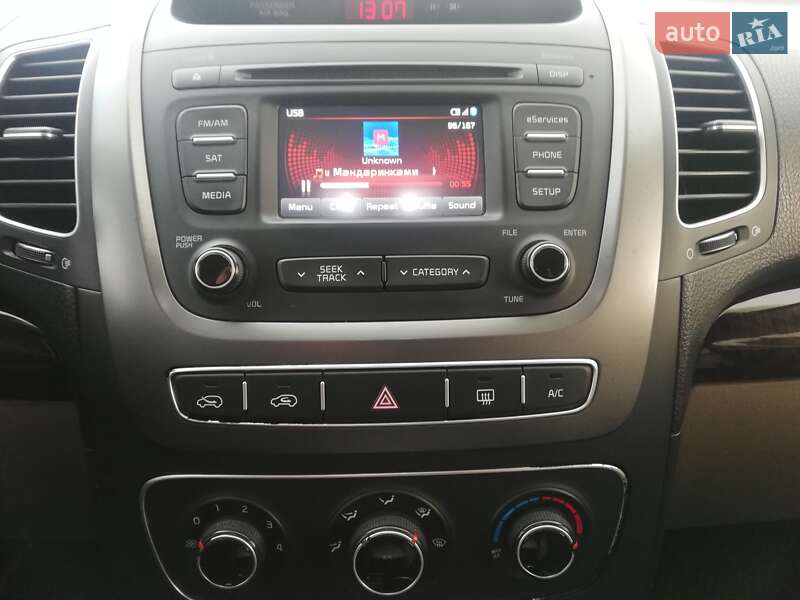 Позашляховик / Кросовер Kia Sorento 2014 в Кам'янець-Подільському фото 23 Позашляховик / Кросовер Kia Sorento 2014 в Кам'янець-Подільському