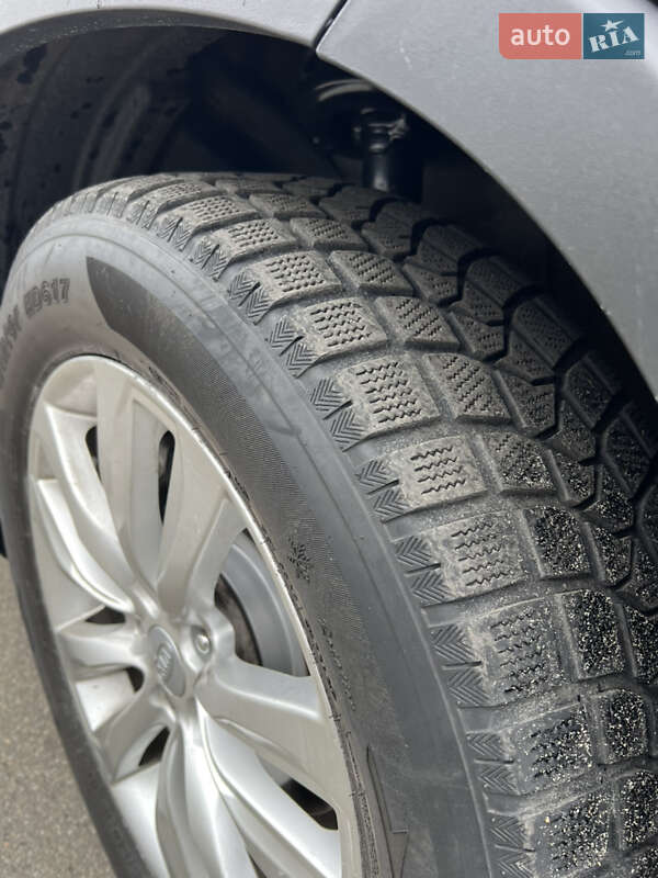 Позашляховик / Кросовер Kia Sorento 2011 в Борисполі