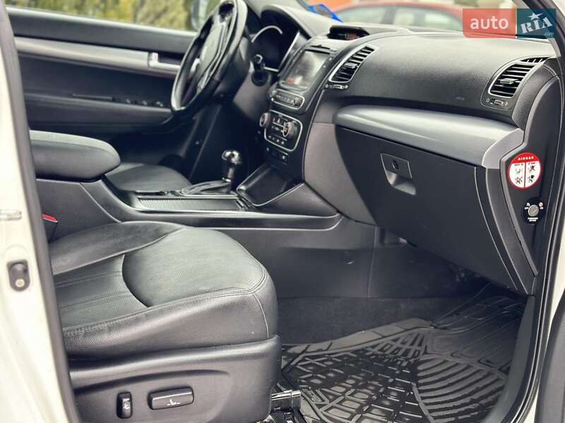 Внедорожник / Кроссовер Kia Sorento 2014 в Стрые