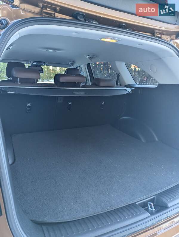 Позашляховик / Кросовер Kia Sorento 2015 в Тернополі