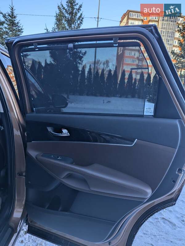 Позашляховик / Кросовер Kia Sorento 2015 в Тернополі