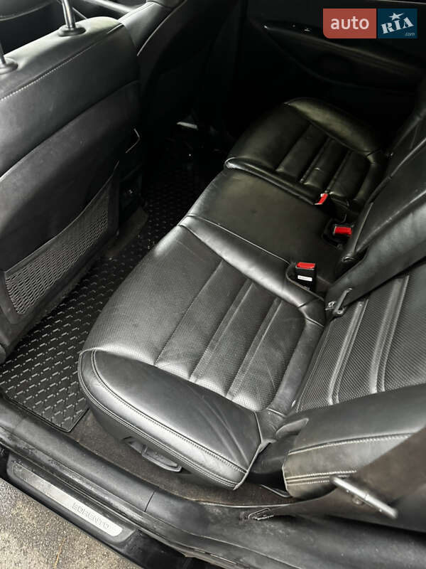 Позашляховик / Кросовер Kia Sorento 2016 в Києві