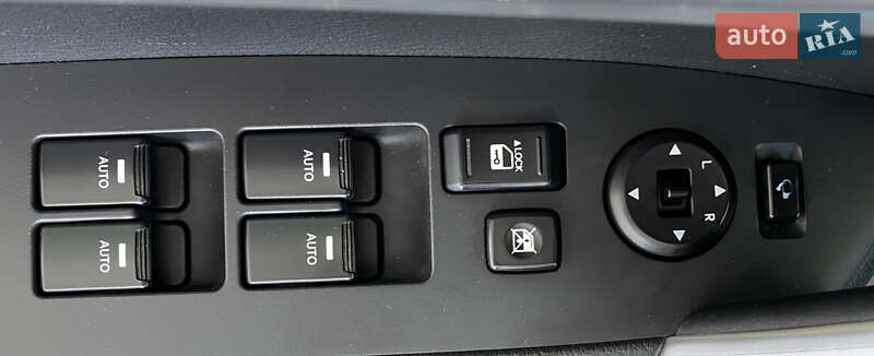 Внедорожник / Кроссовер Kia Sorento 2012 в Львове фото 9 Внедорожник / Кроссовер Kia Sorento 2012 в Львове