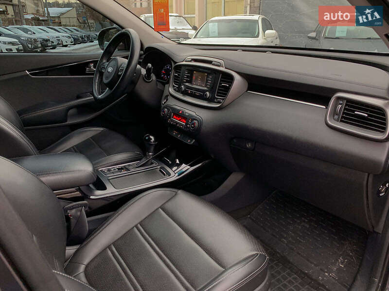 Позашляховик / Кросовер Kia Sorento 2016 в Вінниці фото 41 Позашляховик / Кросовер Kia Sorento 2016 в Вінниці