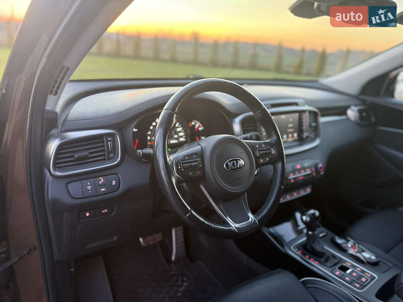 Позашляховик / Кросовер Kia Sorento 2016 в Луцьку фото 39 Позашляховик / Кросовер Kia Sorento 2016 в Луцьку
