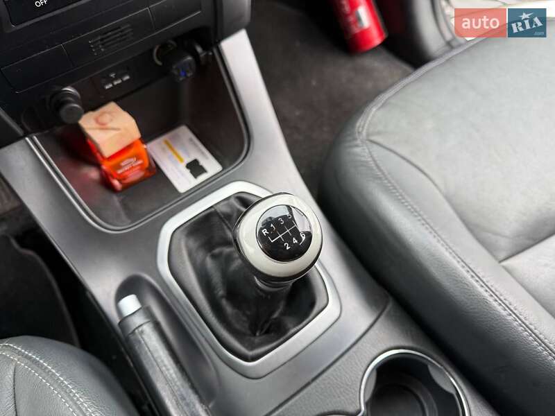 Позашляховик / Кросовер Kia Sorento 2010 в Звягелі