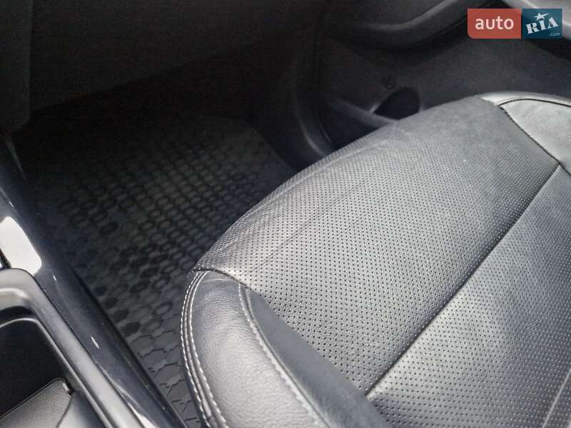 Внедорожник / Кроссовер Kia Sorento 2016 в Виннице