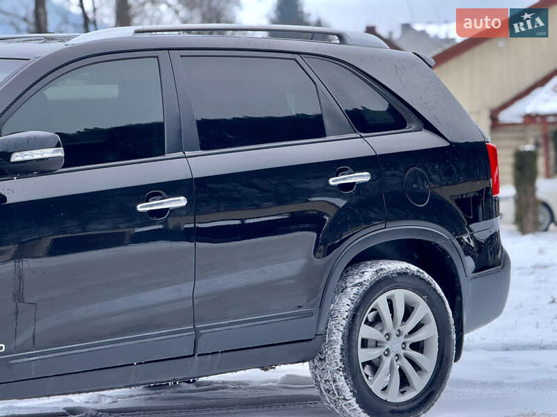 Внедорожник / Кроссовер Kia Sorento 2009 в Межгорье