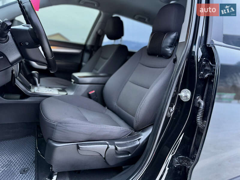 Внедорожник / Кроссовер Kia Sorento 2009 в Межгорье