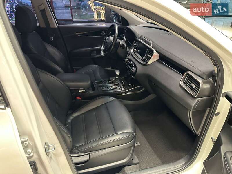 Позашляховик / Кросовер Kia Sorento 2017 в Одесі