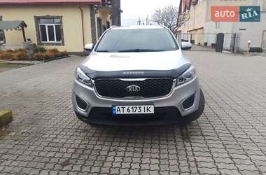 Позашляховик / Кросовер Kia Sorento 2016 в Івано-Франківську