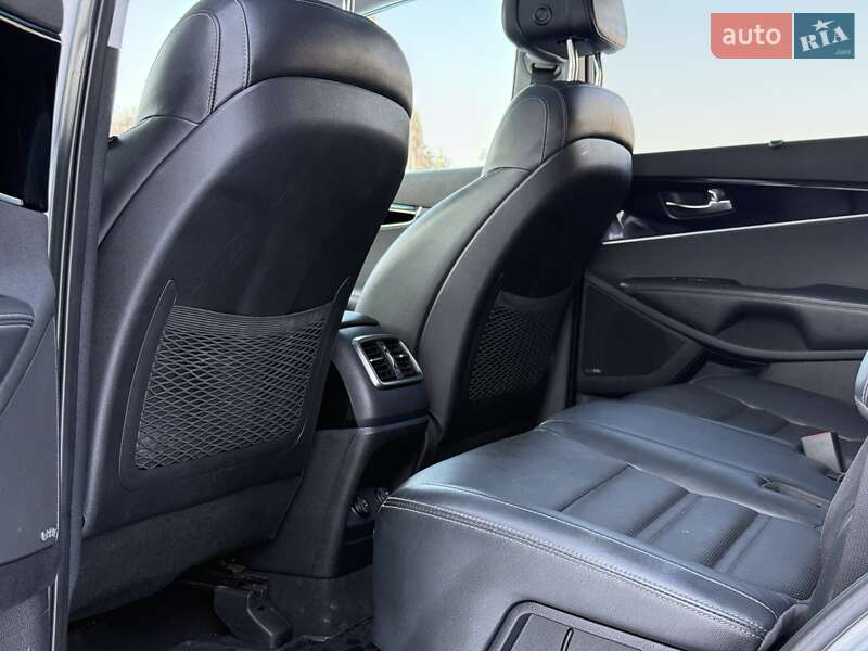 Внедорожник / Кроссовер Kia Sorento 2016 в Бродах