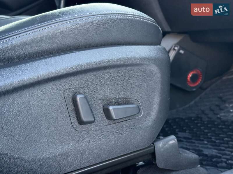 Внедорожник / Кроссовер Kia Sorento 2016 в Бродах