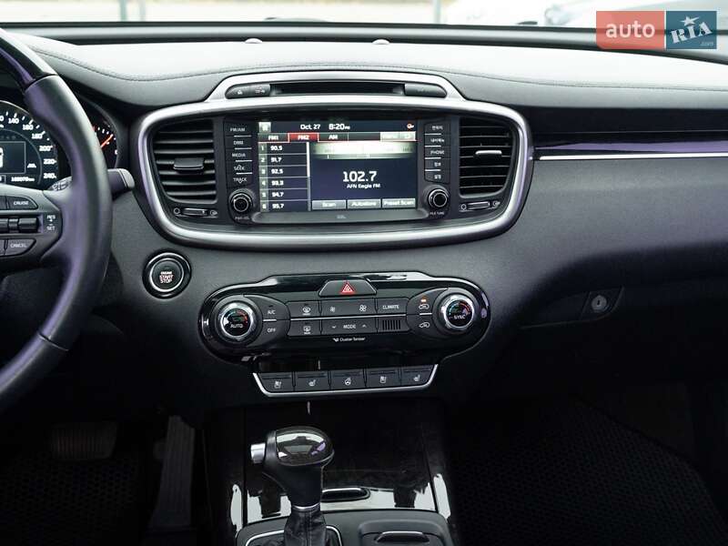 Внедорожник / Кроссовер Kia Sorento 2015 в Краснограде