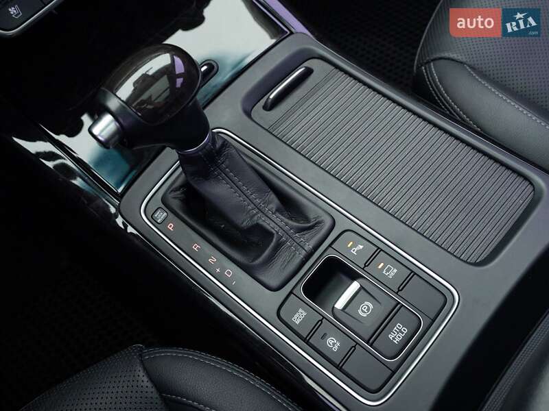 Внедорожник / Кроссовер Kia Sorento 2015 в Краснограде