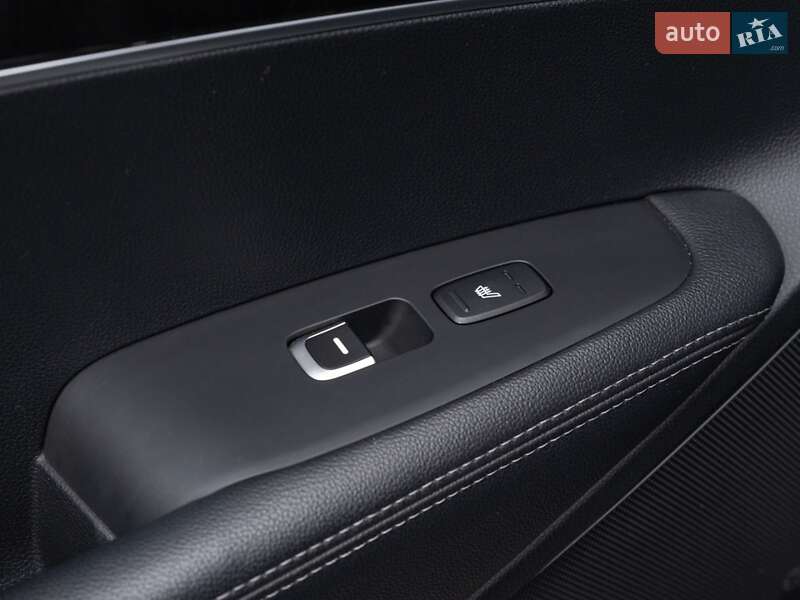 Внедорожник / Кроссовер Kia Sorento 2015 в Краснограде