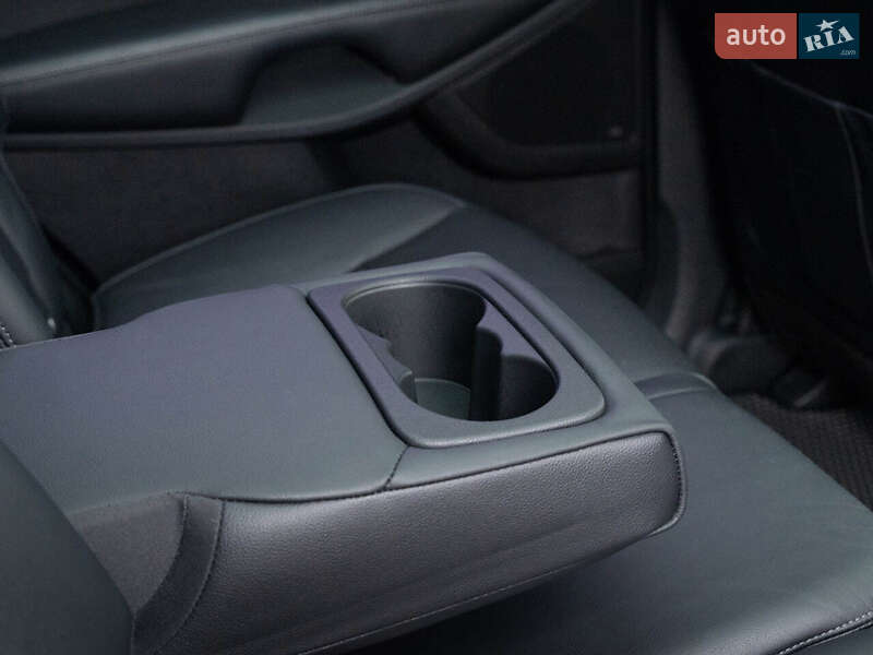 Внедорожник / Кроссовер Kia Sorento 2015 в Краснограде