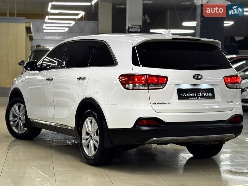 Внедорожник / Кроссовер Kia Sorento 2016 в Николаеве