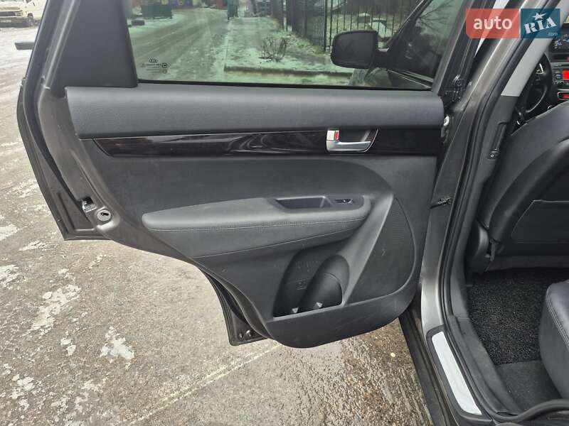 Внедорожник / Кроссовер Kia Sorento 2012 в Одессе фото 12 Внедорожник / Кроссовер Kia Sorento 2012 в Одессе