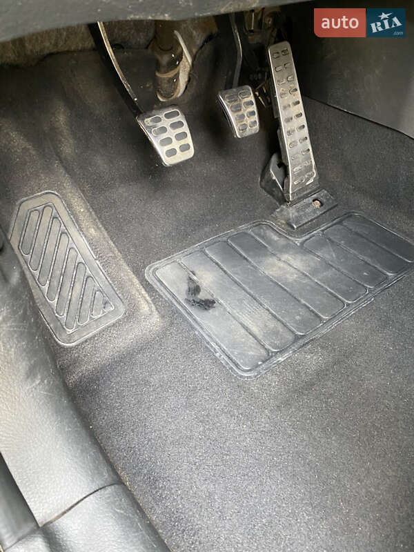 Внедорожник / Кроссовер Kia Sorento 2010 в Хусте