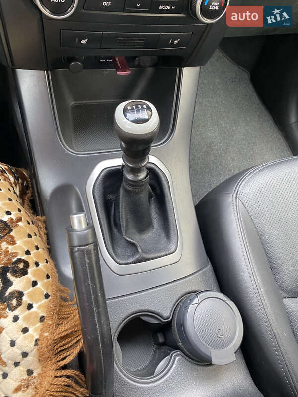 Внедорожник / Кроссовер Kia Sorento 2010 в Хусте