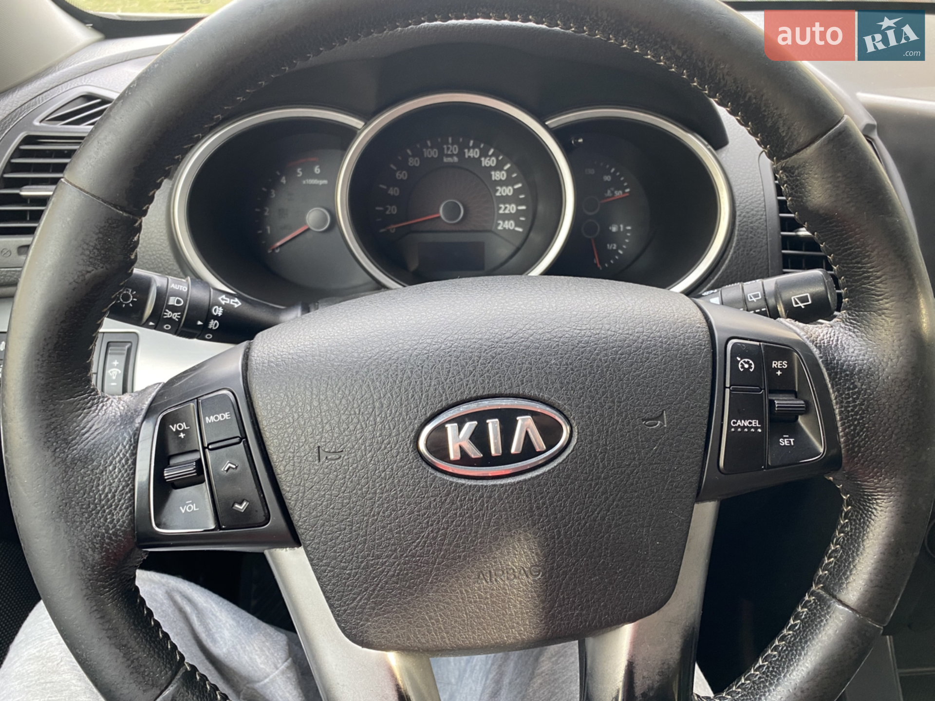 2010 Kia Sorento - мініатюра 11